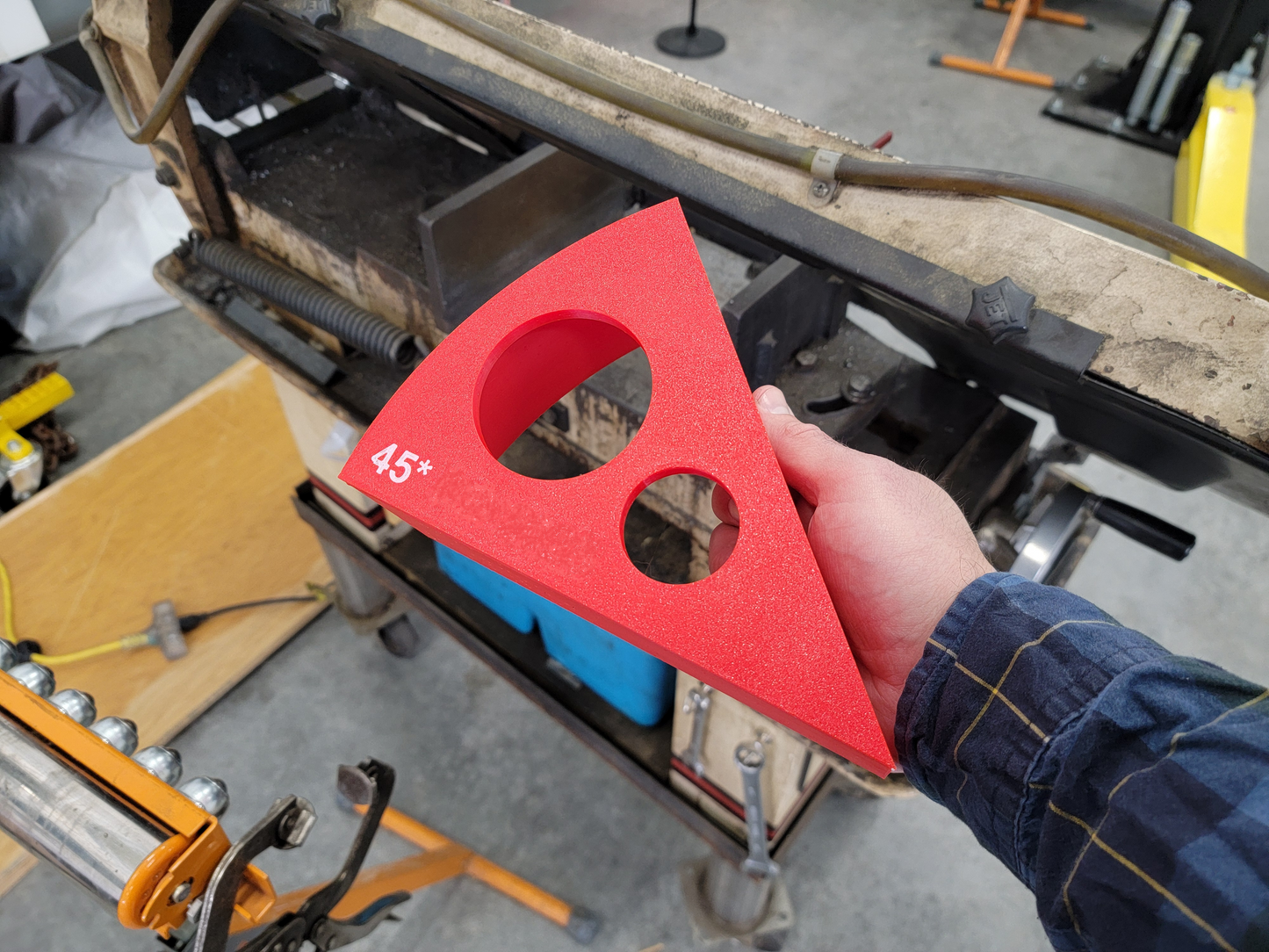 45-Degree Clamp-On Jig for Horizontal Band Saws – No More Angle Adjustments!