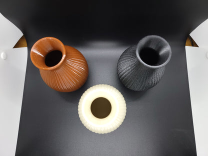 Classic 6" Ribbed Vase – Timeless Design, Custom Finish