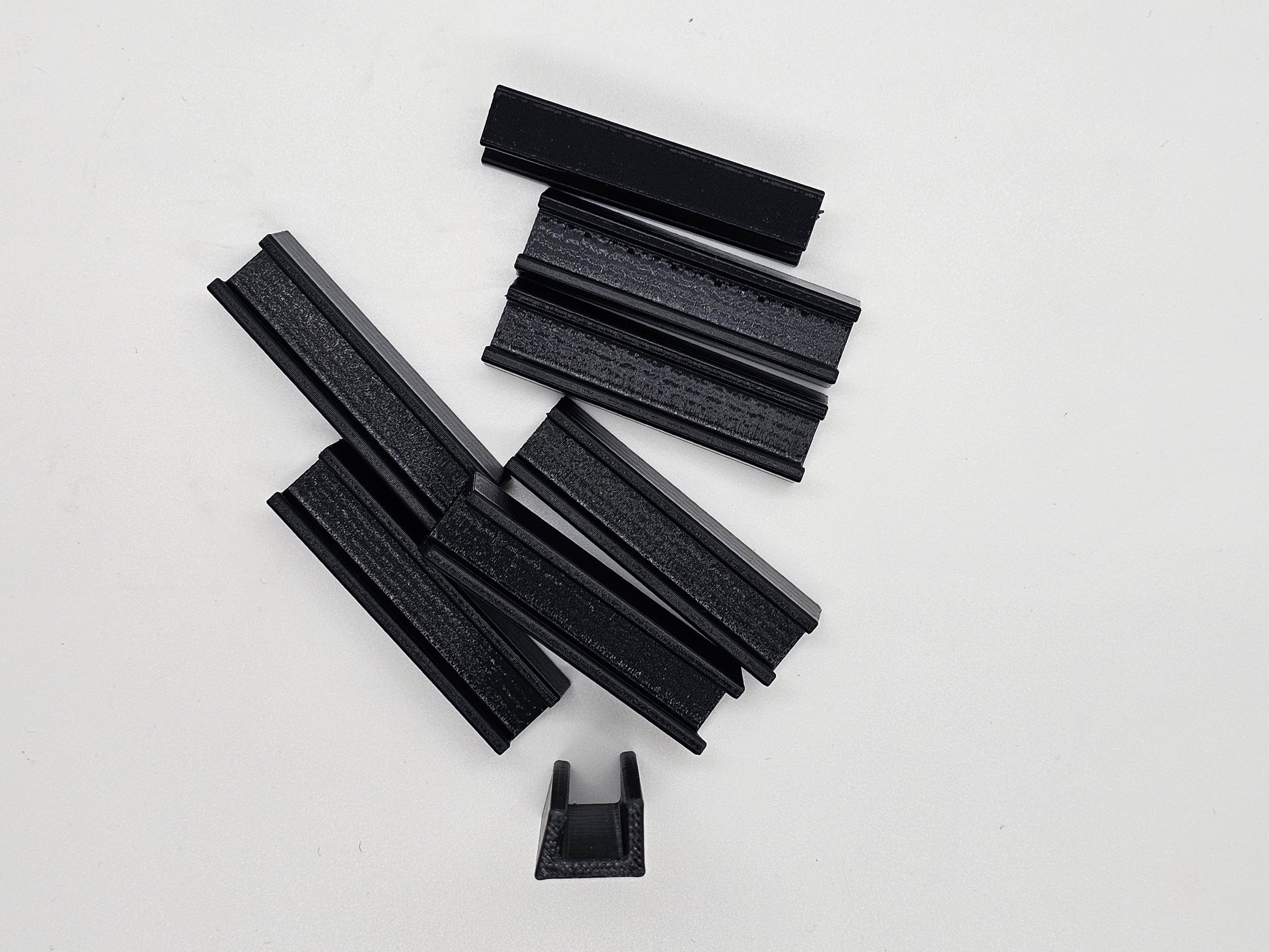 8 pack of black retention clips for Samsung Crystal UHD TV screen repair